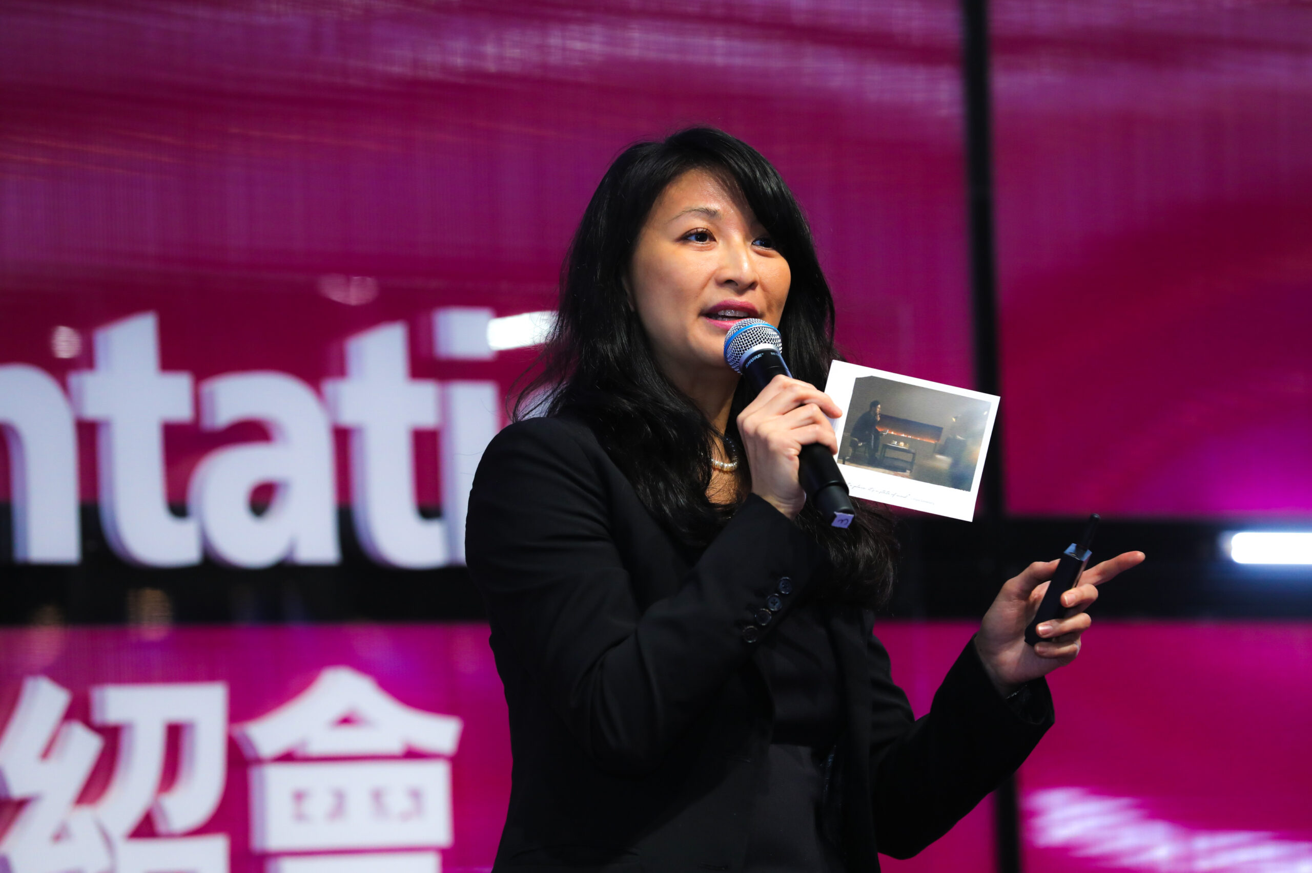 Lynn Raebsamen speaking on stage